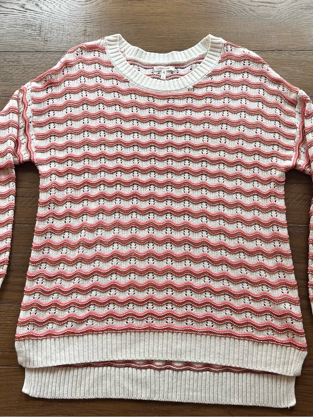 Maurices White & Coral Wavy Striped Long Sleeve Crew Neck Sweater